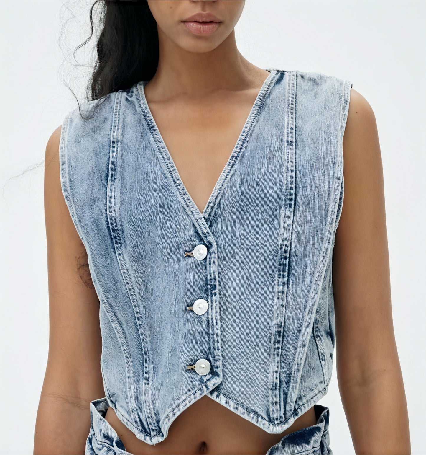 Chaleco Denim Estructurado - Diseño Contemporáneo