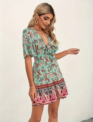 Vestido Estampado Floral y Paisley con Escote en V