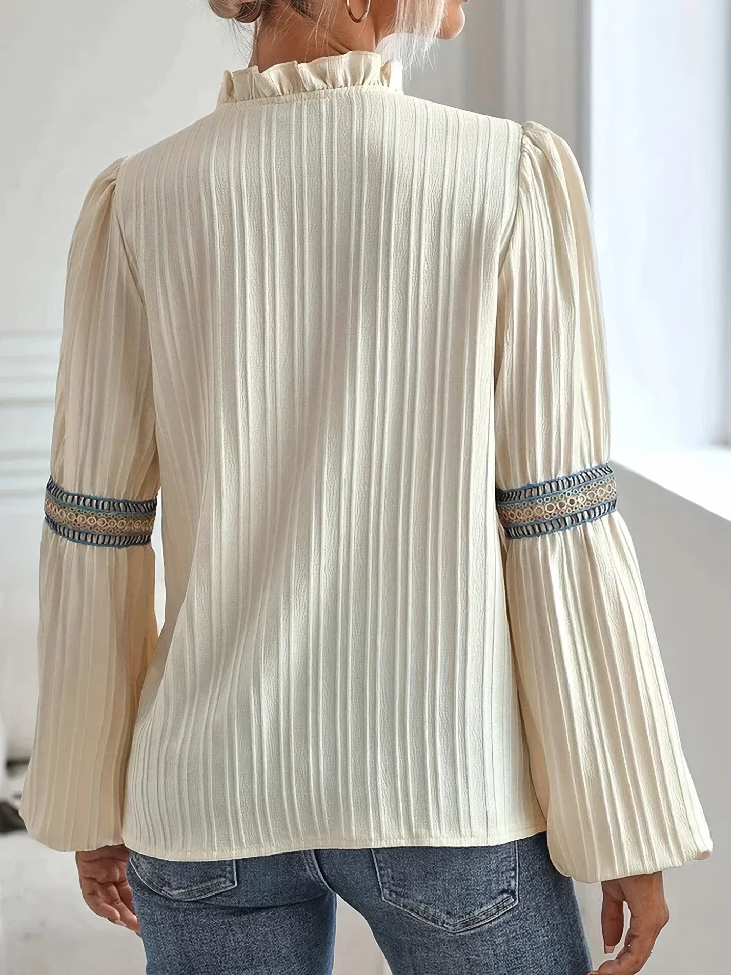 Blusa Texturizada con Bordado Detallado