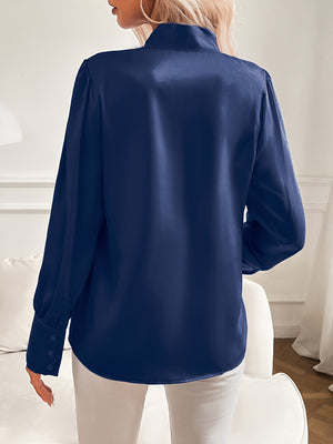 Blusa Sofisticada con Lazo