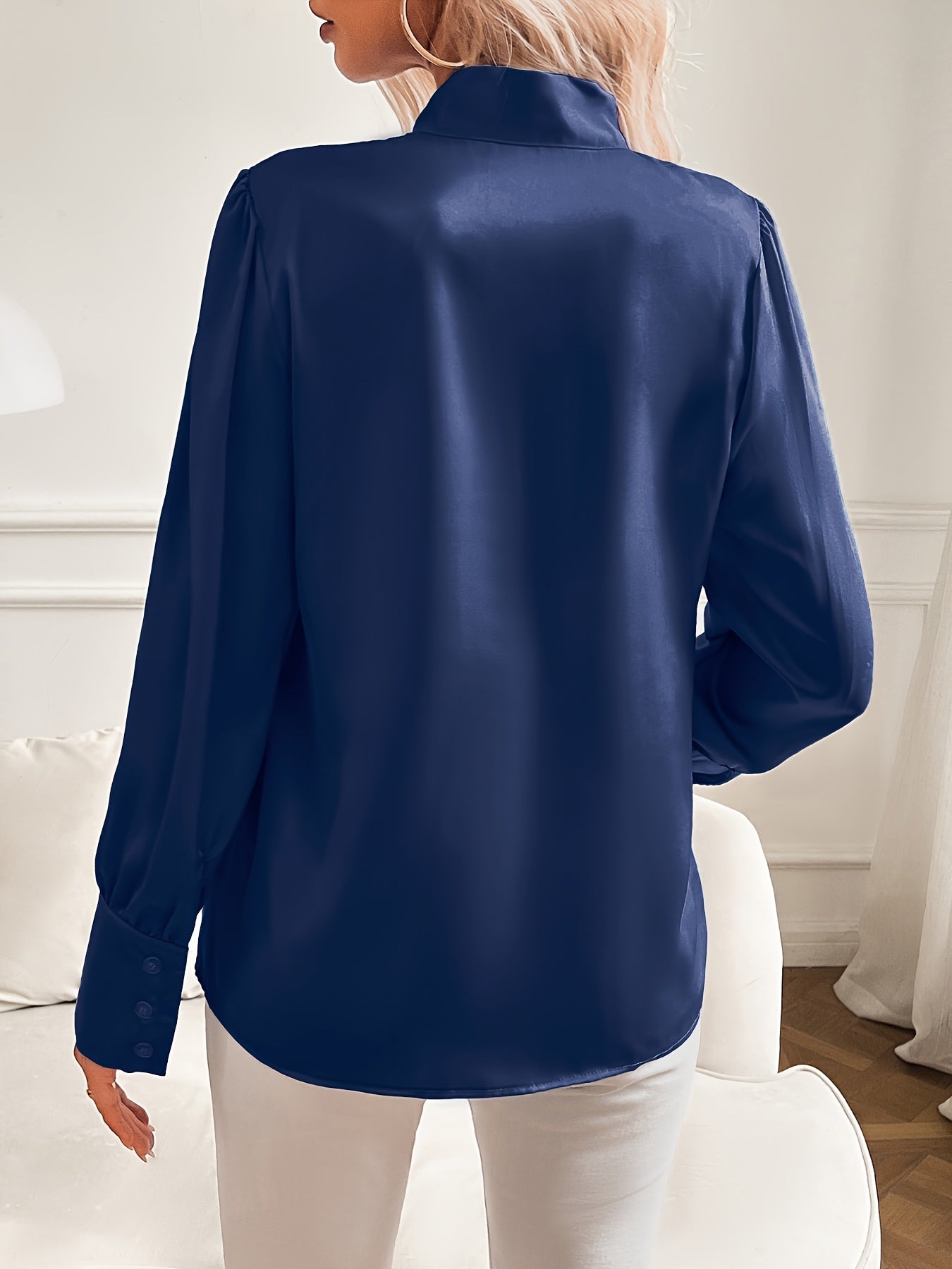 Blusa Sofisticada con Lazo