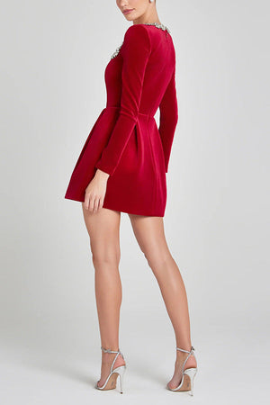 Vestido Chic con Detalle Joya
