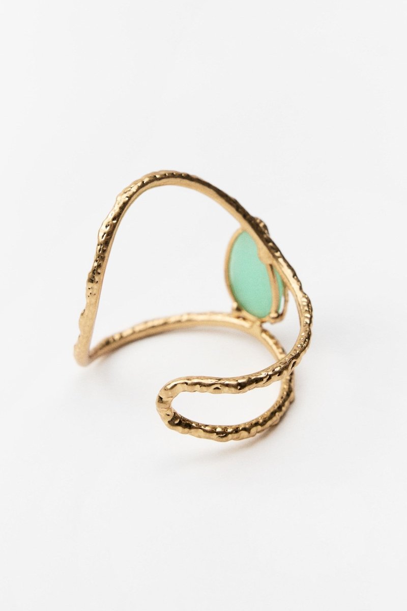 Brazalete con Gema Ovalada y Textura Artesanal