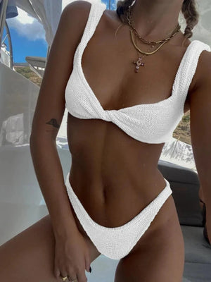 Traje de Baño Texturizado con Detalle Twist