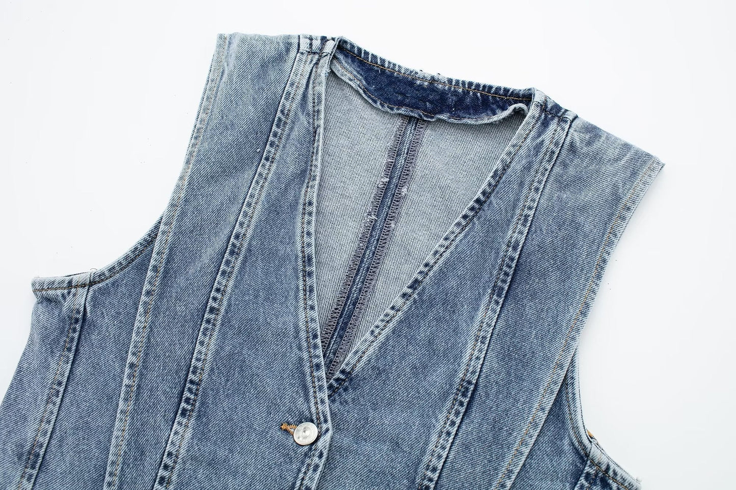 Chaleco Denim Estructurado - Diseño Contemporáneo