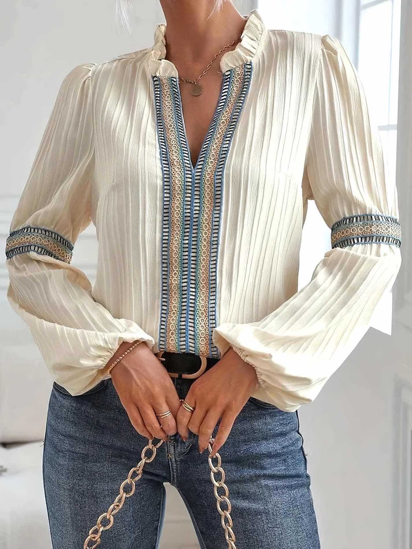 Blusa Texturizada con Bordado Detallado